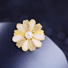 中国风小雏菊胸针珍珠水钻合金菊花别针服装配件diy厂家滴油胸花