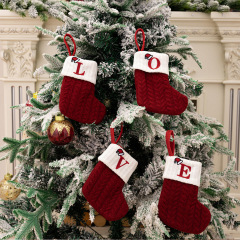 クロスボーダー新しいクリスマス装飾用品赤いニットクリスマスソックスクリスマスツリーペンダント刺繍ウールレターソックス