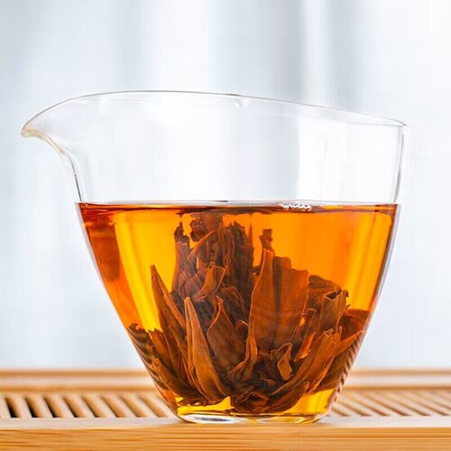 Yunnan Dian Hong Tea Special Grade Fengqing Dian Hong Pagoda Tea Leaf Honey Aroma Dian Hong Pagoda Gift Bag