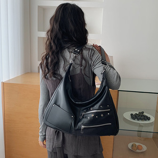 ����C܇�L���ذ�2026�¿��nϵ�ٴ�ͨ�ڰ��������r�Іμ�б���