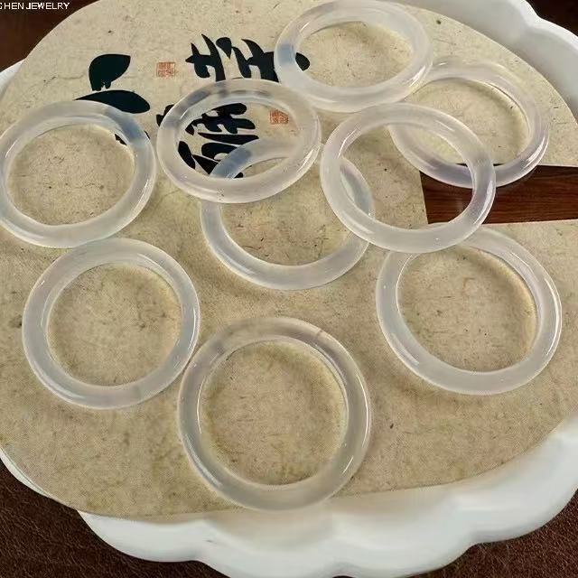 冰种白玉髓玛瑙细戒指 男女款玛瑙玉石对戒情侣戒指指环尾戒批发|undefined