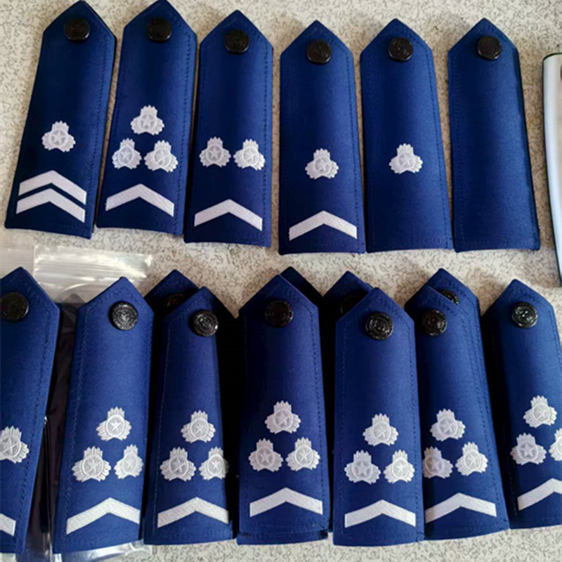 New Style Railway Shoulder Badges Custom-Made with One Bar, Two Bars, or Three Bars New Style Railway Shoulder Badges Custom-Made with One Bar, Two Bars, or Three Bars