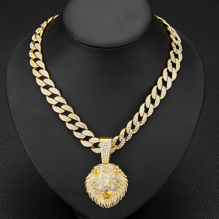 Collar de cadena cubana con colgante de cabeza de león estéreo de diamantes completo personalizado para hombre, cadena de clavícula de moda hip-hop europea y americana