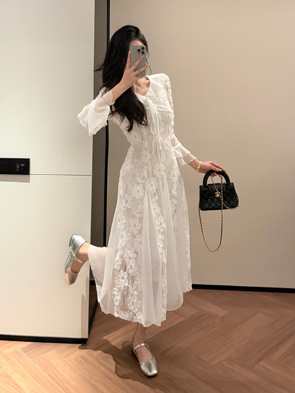 实拍 初秋气质小白裙蕾丝连衣裙打底裙收腰显瘦初恋仙女鱼尾长裙|undefined