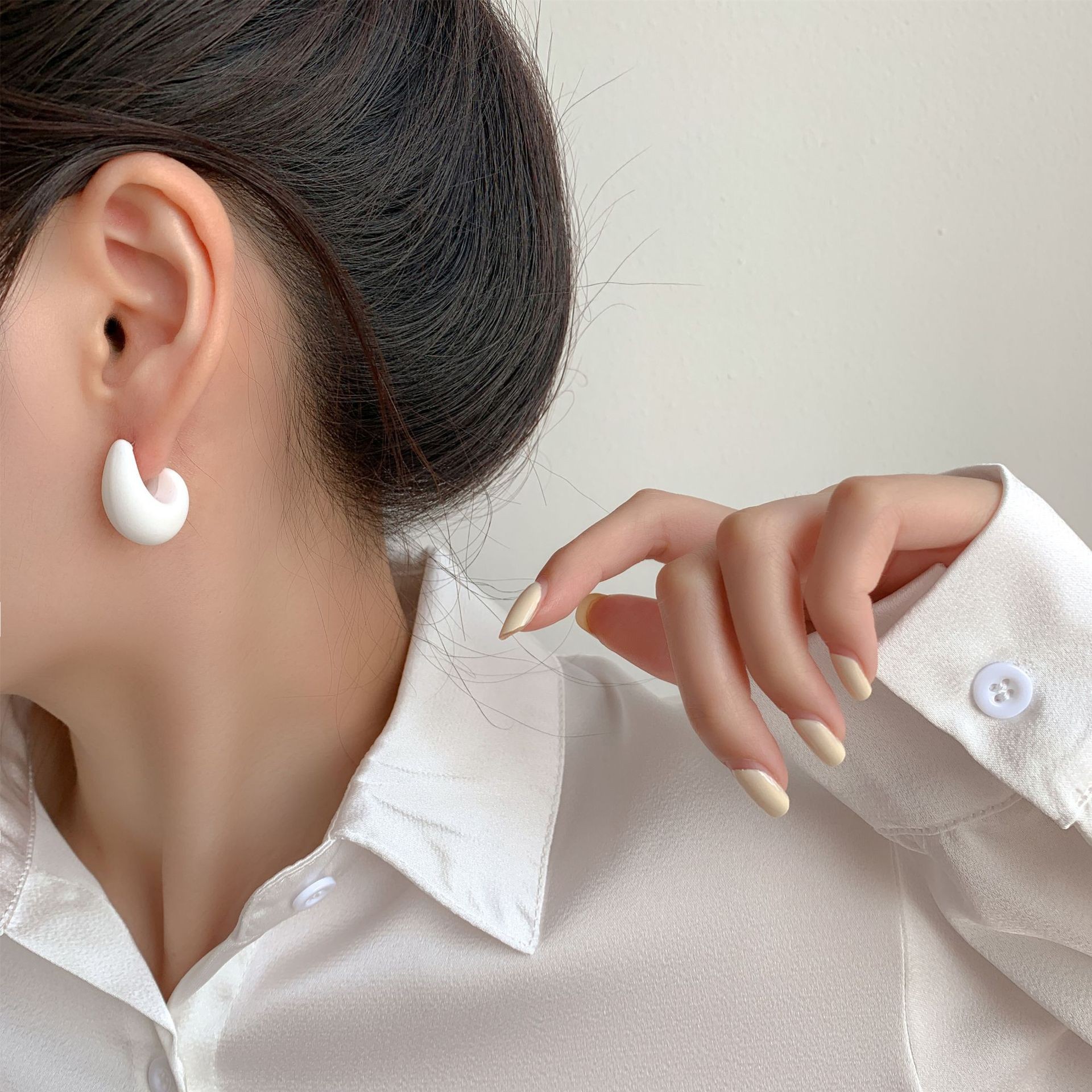 1 Pair Quantity 1 Pair Sweet Simple Style Water Droplets Plastic Resin Ear Studs