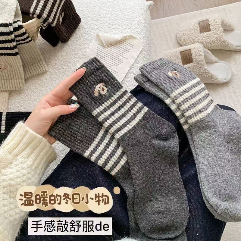 かわいい大きな耳の子犬の靴下女性の厚く暖かいミッドカーフソックス韓国風カレッジスタイルストライプパイルソックス|undefined