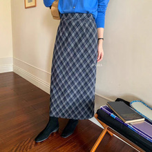 2025中腰显瘦半身裙女秋冬斜纹格子毛呢中长款后开叉直筒包臀裙