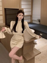 法式高级感泡泡袖套装长袖缎面衬衫上衣秋冬水钻收腰包臀半身短裙