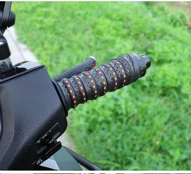 Electric scooter handlebar grips, motorcycle handlebar wraps, anti-slip, sweat-absorbent, breathable, protective handlebar covers, waterproof for cycling