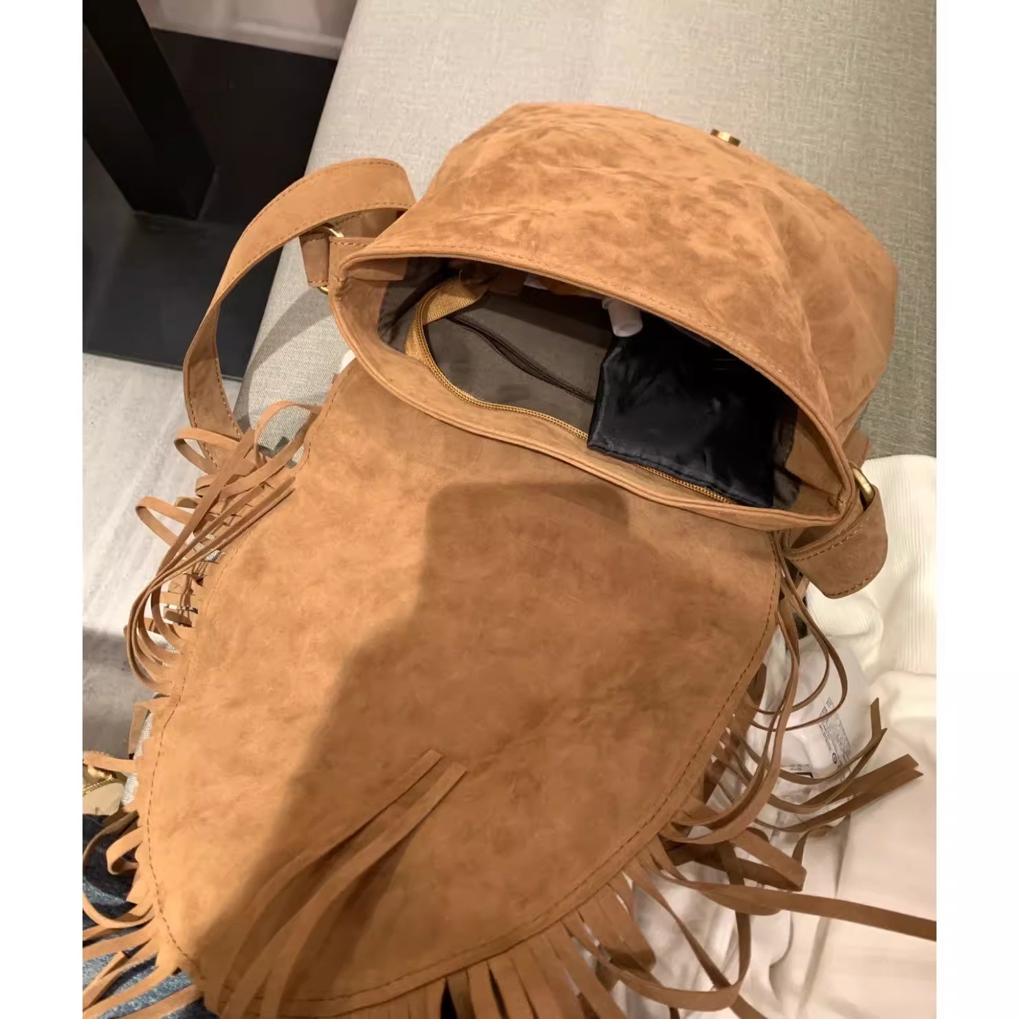 New Handmade Suede Tassel Women's Saddle Fashion Trend One Shoulder Small Crossbody Bag_voghion.com