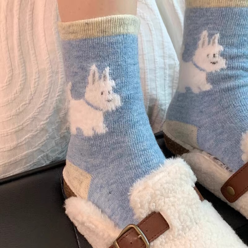 Puppy socks women's autumn and winter mid-tube socks cute Japanese cartoon gray wool autumn and winter pile socks women's plush Puppy socks women's autumn and winter mid-tube socks cute Japanese cartoon gray wool autumn and winter pile socks women's plush