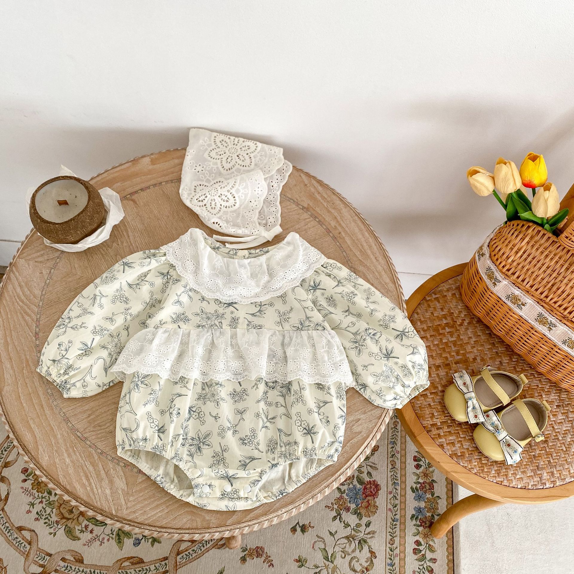 A-class cotton 2024 baby girl autumn 0-3 years old lace collar small fresh floral Ha Yi long sleeved bag fart clothes_voghion.com