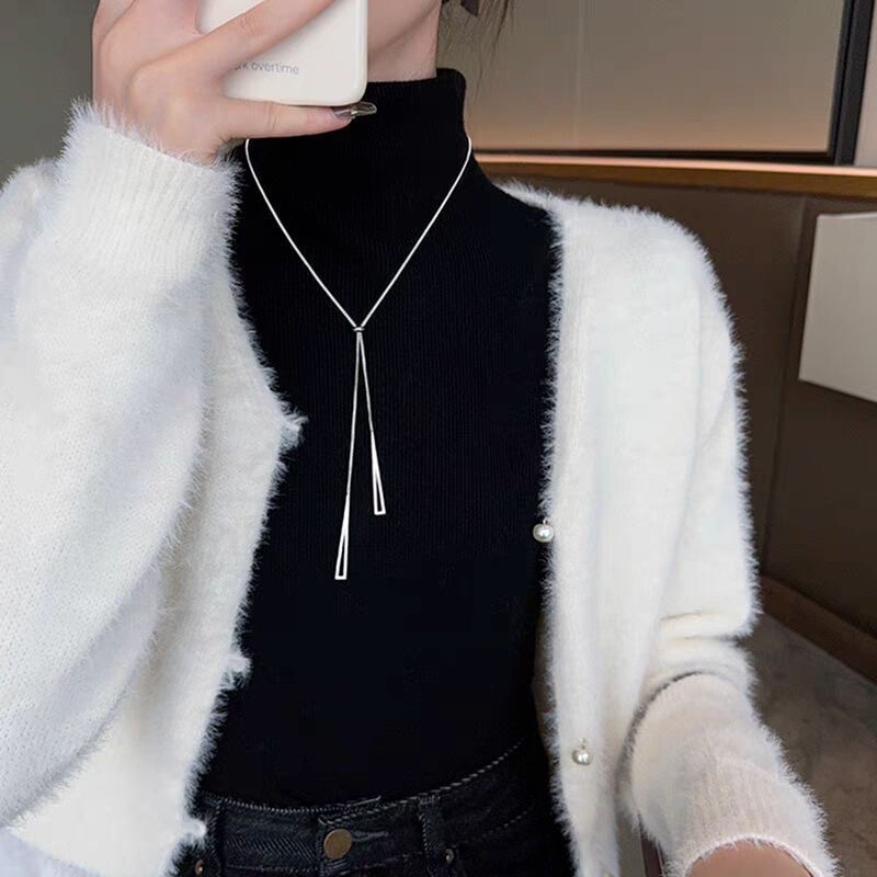 Autumn and Winter Clavicle Chain, High-End Jewelry, Simple Design, Pullable Geometric Triangle Necklace, Versatile and Fashionable Sweater Chain Autumn and Winter Clavicle Chain, High-End Jewelry, Simple Design, Pullable Geometric Triangle Necklace, Versatile and Fashionable Sweater Chain