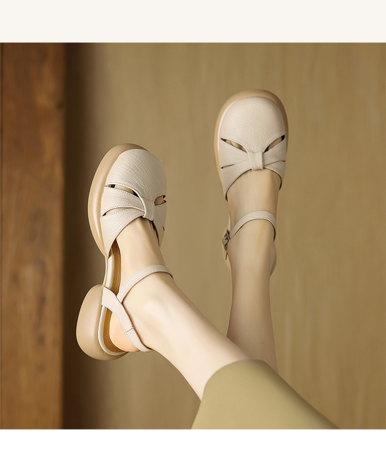 Sandal nữ bít mũi quai ngang da cừu đế dày — Màu trắng be chi tiết 3