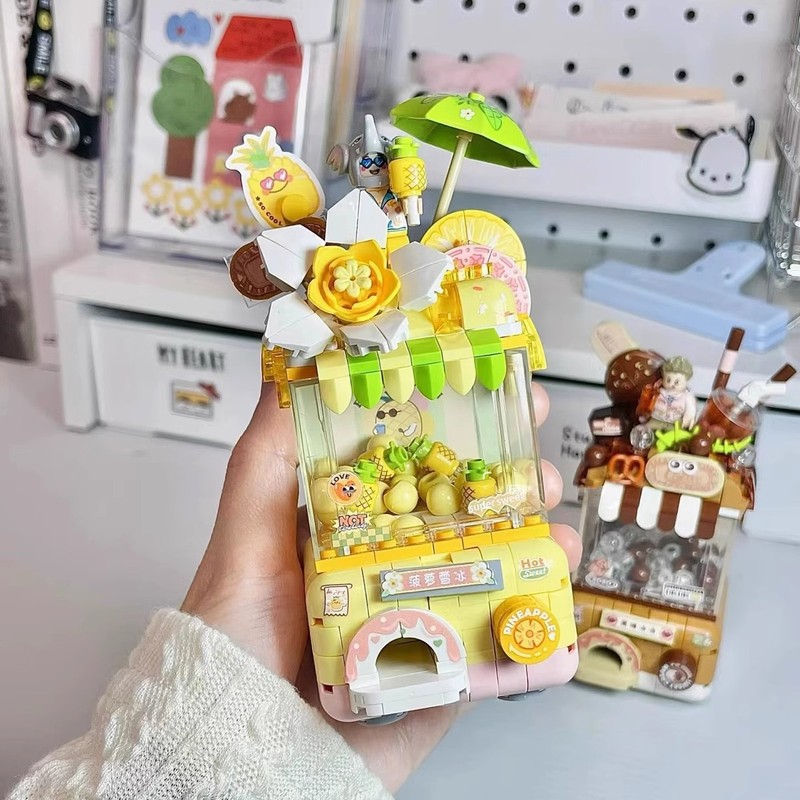 Compatible with Lego Building Blocks Cute Mini Gashapon Machine 2024 New Catch Doll Model Girl Series Children's Toys