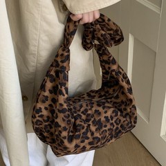 韩系豹纹饺子包女2025秋冬新款麂皮绒时尚休闲大容量单肩斜挎包