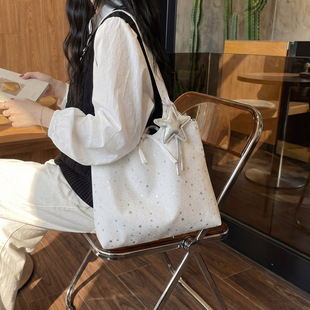�nϵins�L�ǿշ�����Ů㼑��Lͨ�ڴ������ճ��ٴ����e�μ����ذ�