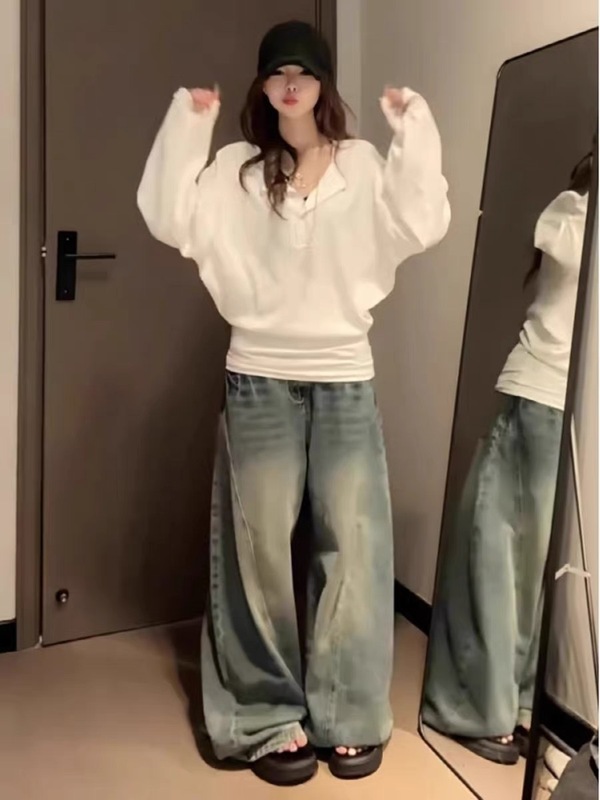 大码胖MM慵懒宽松气质v领蝙蝠袖上衣女早秋小众设计感百搭显瘦T恤|undefined
