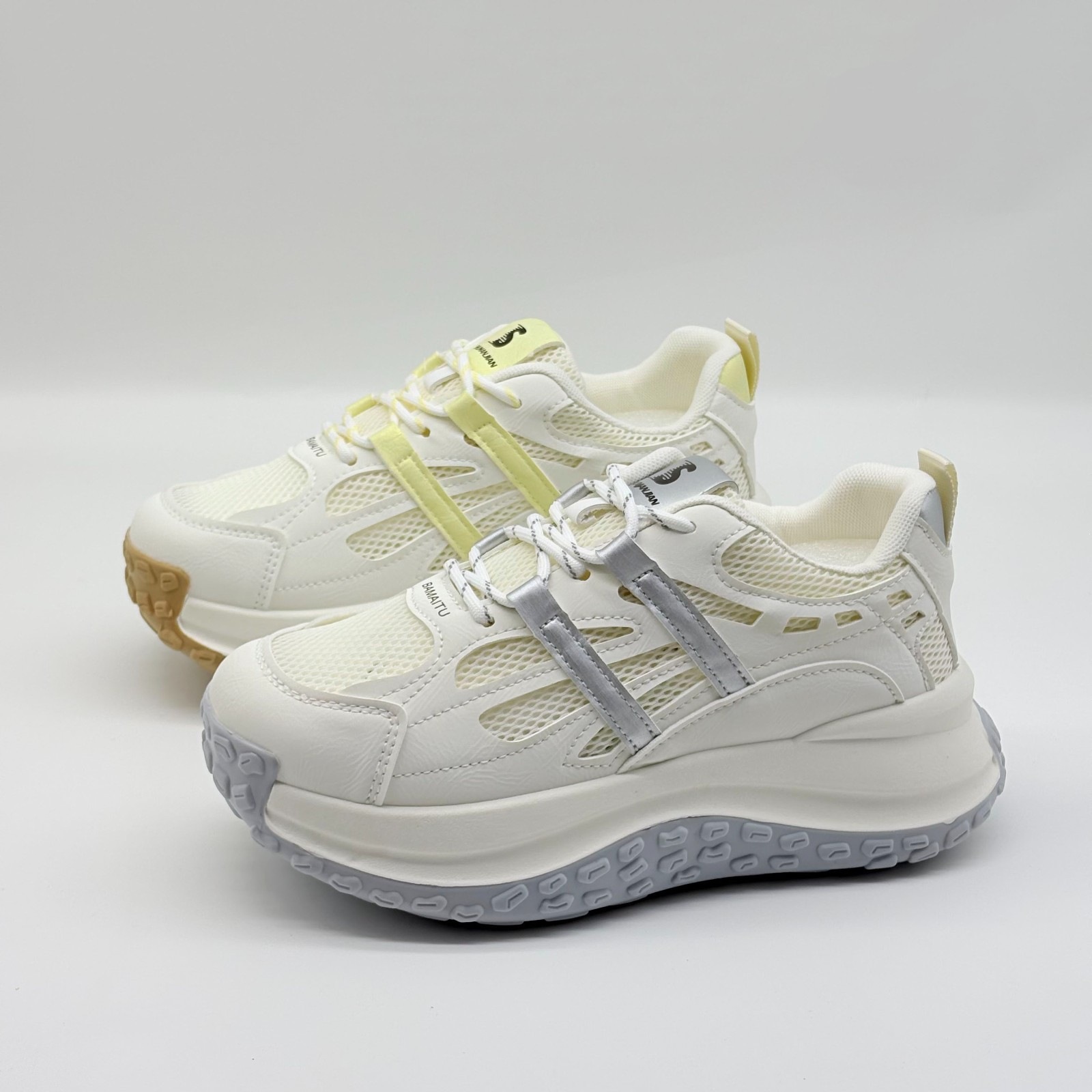 Zapatos de mujer 2026 primavera y verano nuevos zapatos de suela gruesa zapatos deportivos casuales transpirables de malla de mujer zapatos Gump