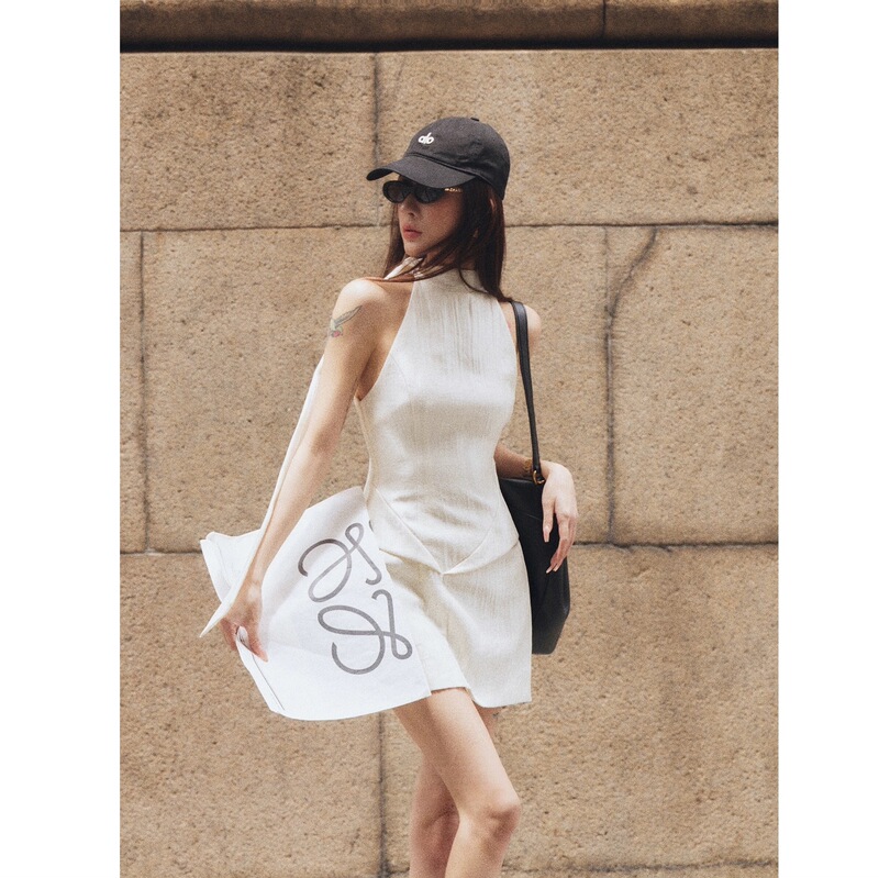 Doruge "Milan Holiday" white dress for women, new summer design, slimming and waist-cinching tank top short dress Doruge "Milan Holiday" white dress for women, new summer design, slimming and waist-cinching tank top short dress
