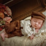 新生儿摄影服装鸭舌帽+背带裤+衬衣三件套宝宝拍照衣服婴儿拍摄服