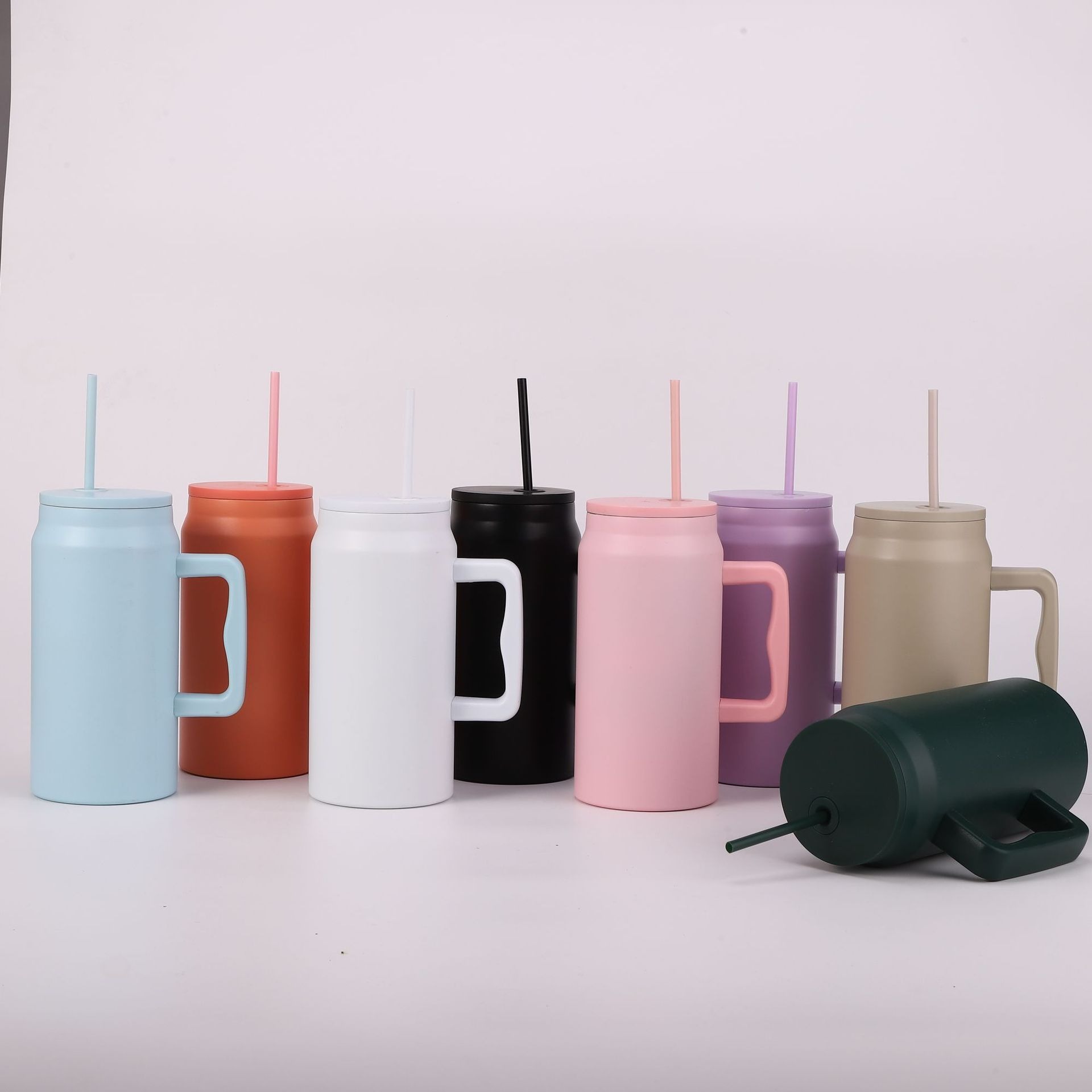 Transfronterizo simple 304 taza de aislamiento de acero inoxidable 50oz taza de hielo de gran capacidad taza de agua de paja portátil al aire libre