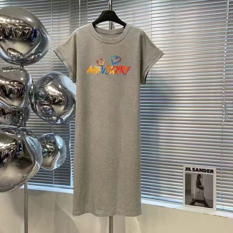 韓国版の女性用大きいサイズのゆったりTシャツナイトガウン、夏用ゆったりで肉感をカバーして着痩せ、カジュアルなロングワンピースとして着用可能|undefined