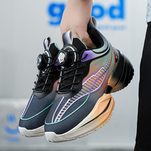 ����7ProͯЬ�¿�r�аٴ�ܛ���\��Ь͸�����������Ӗ���ܲ�Ь��