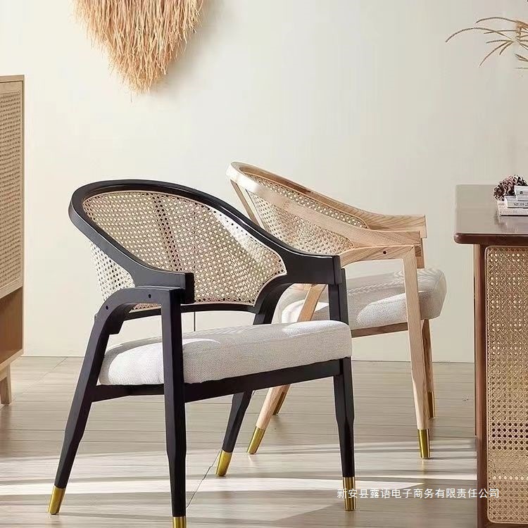 Silla de comedor de madera sólida nórdica simple silla de caña diseñador silla de ocio restaurante residencial retro silla casera individual
