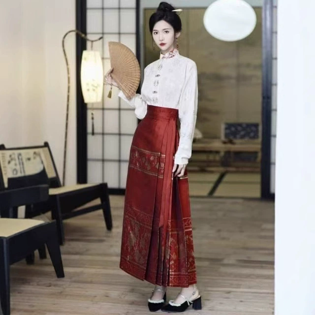 Реальная стрельба в новом китайском стиле в стиле тяжелой промышленности вышивка атласная жаккардовая ткацкая золотая красная юбка с конским лицом