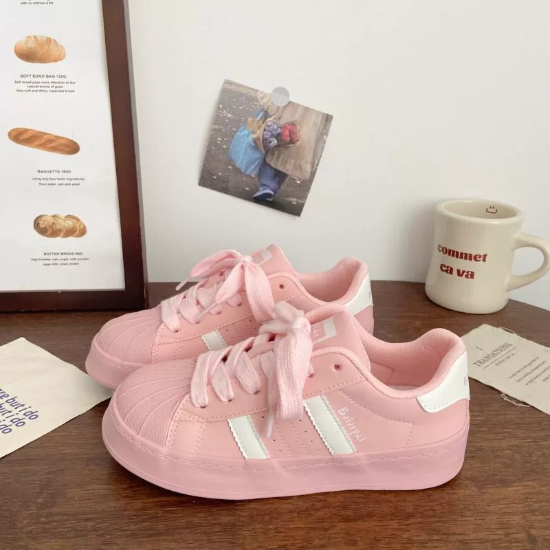 Теплые желтые туфли с толстым дном женские раковины осенью новые нишевые корейские дикие низкие кроссовки маленькие белые туфли