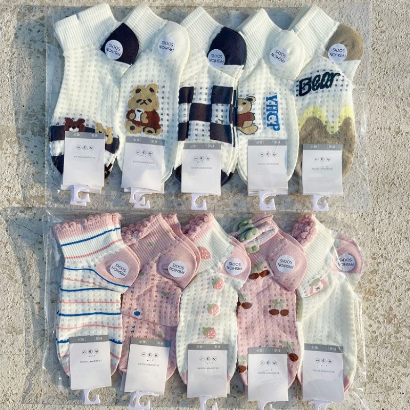 春夏新款女士棉空调船袜学生潮款袜运动日韩系袜学院风洞洞短袜_