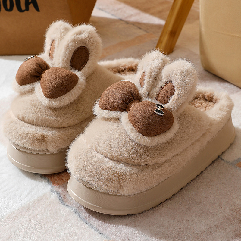 Zapatos de algodón para mujer, zapatillas peludas de nuevo estilo 2024, lindas zapatillas de invierno para mujer, además de terciopelo, versátiles y cálidas para parejas