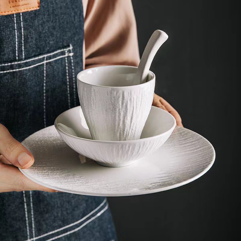 碗碟套裝家用輕奢擺台碗盤陶瓷骨碟瓷餐具套裝碗盤簡約條紋組合