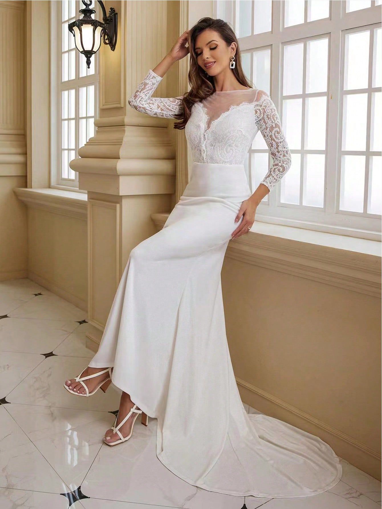Vestido de etiqueta grande vestido europeo y americano de mangas largas de encaje cola blanca vestido de boda largo otoño invierno