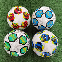 工場は2020年ヨーロッパカップのサッカーリーグ5号成人4号の小中学生の中でトレーニングボールの試合ボールを供給しています。