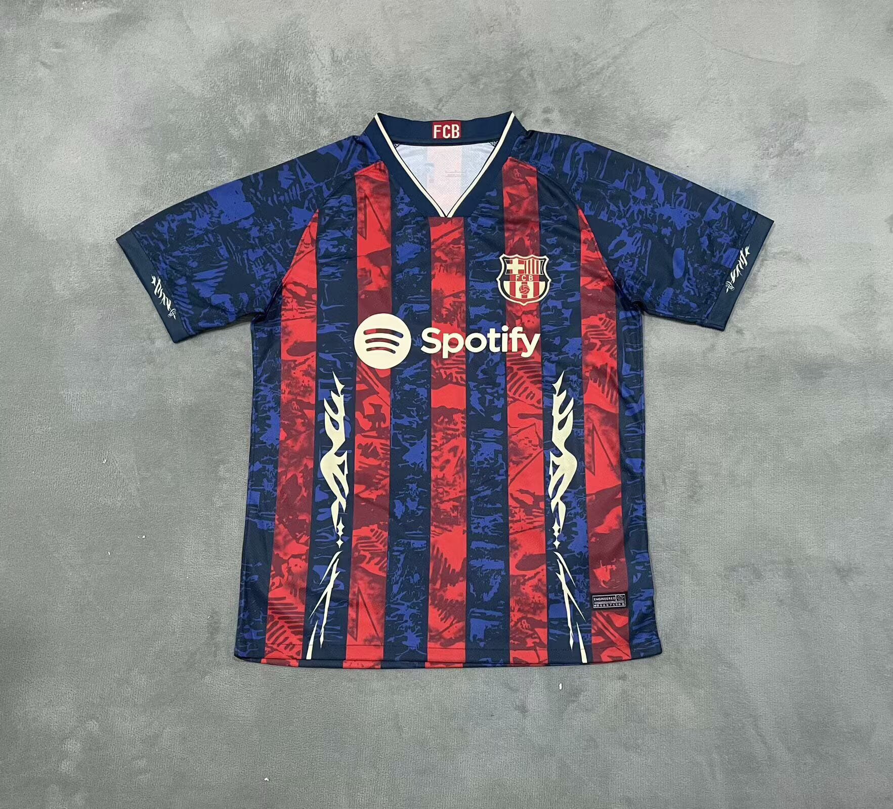 25-26 Fabricante especial de ropa de fútbol venta directa de una camiseta de malla camiseta de mangas cortas ropa de fútbol deportiva
