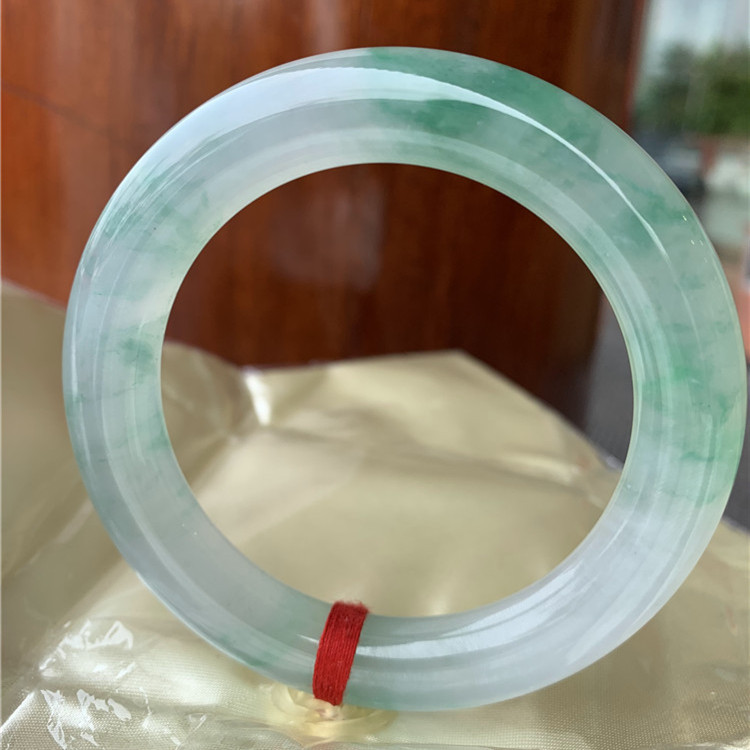 Bracelet en jadéite naturelle birmane de type A, bracelet en jade_voghion.com