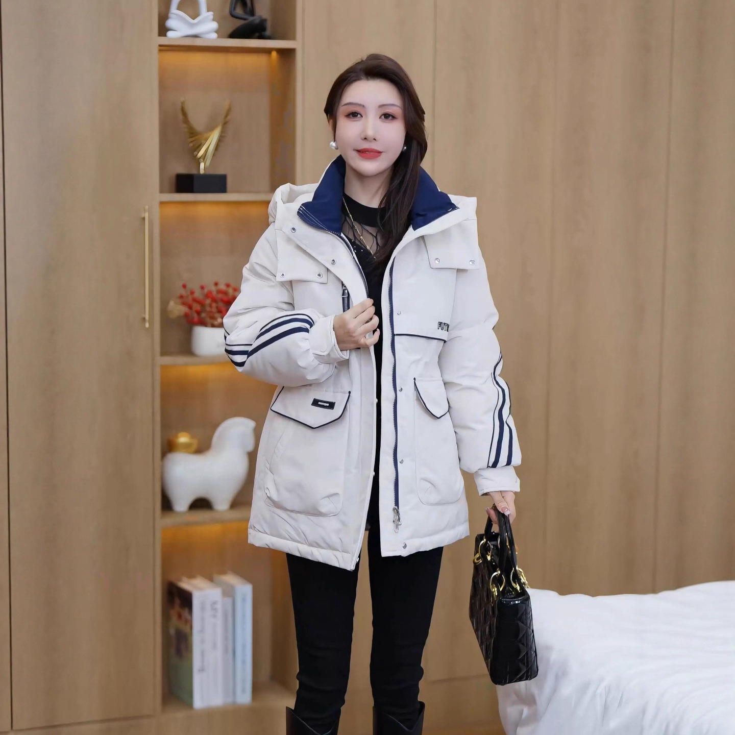 Modas de cintura para superar la ropa de invierno femenina 2025 nuevo estilo de este año herramientas y chaqueta de terciopelo