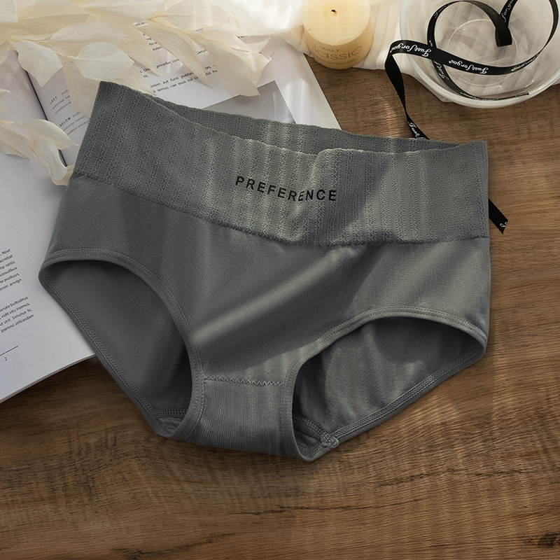 Ropa interior de mujer Verano de cintura media algodón antibacteriano inferior entrepierna triángulo de niña pantalones cortos cabeza sin costuras estilo deportivo ropa interior de niña