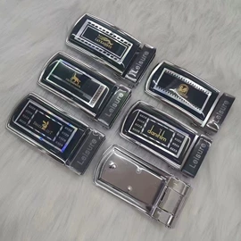 腰带;牛皮席;腰部配件