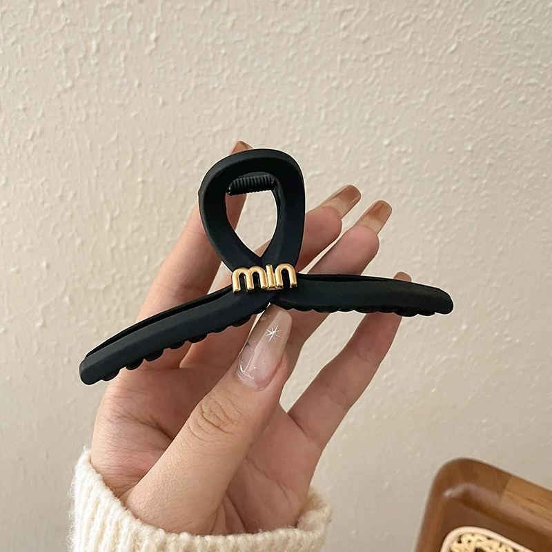 Крабья заколка для волос (hairgrip) акриловая большая булавка, жемчужные вставки, корейский стиль, лёгкая