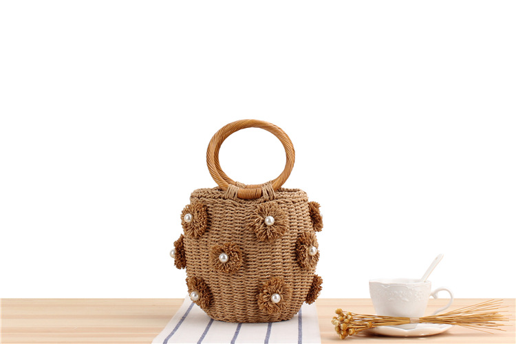New Hand-carried Hand-woven Flower Pearl Bucket Straw Woven Bag 19*14*12cm display picture 4
