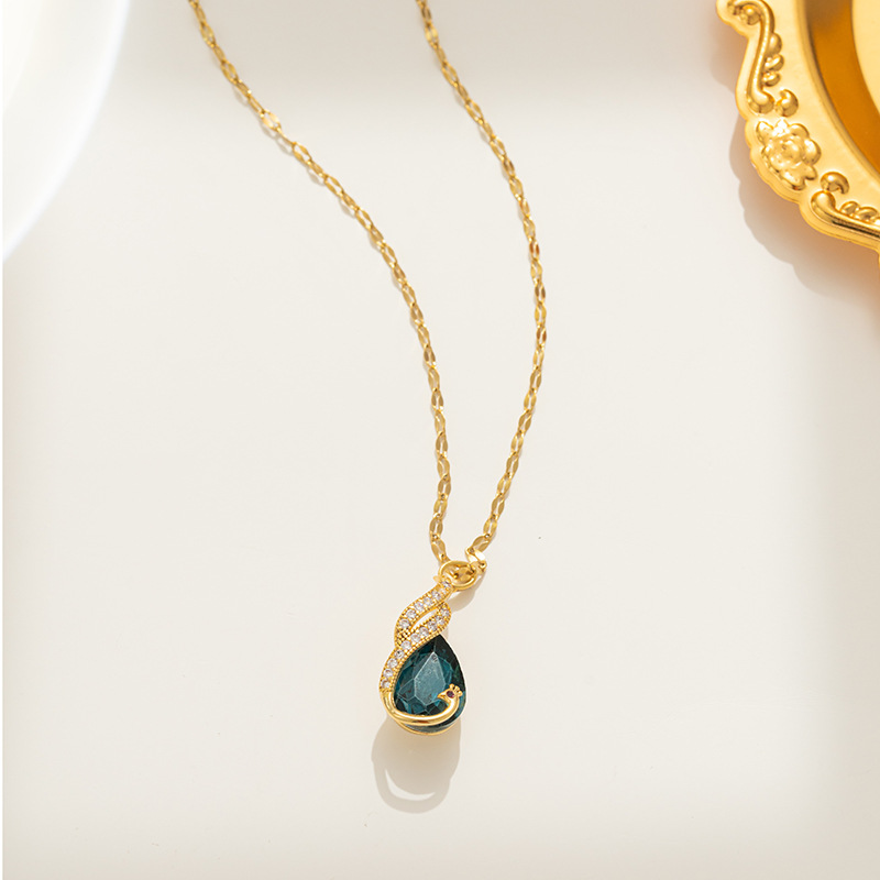 Peacock Crystal Pendant Necklace For Women Elegant Statement Chain_voghion.com