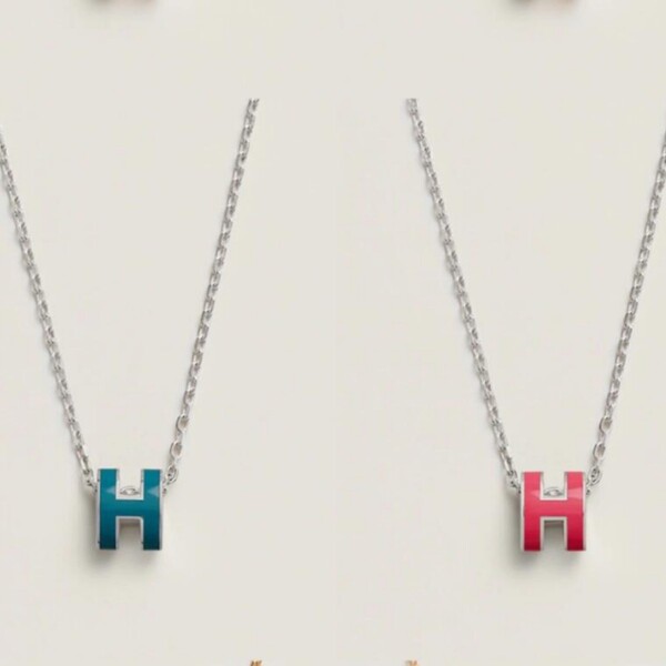 Small enamel with letters