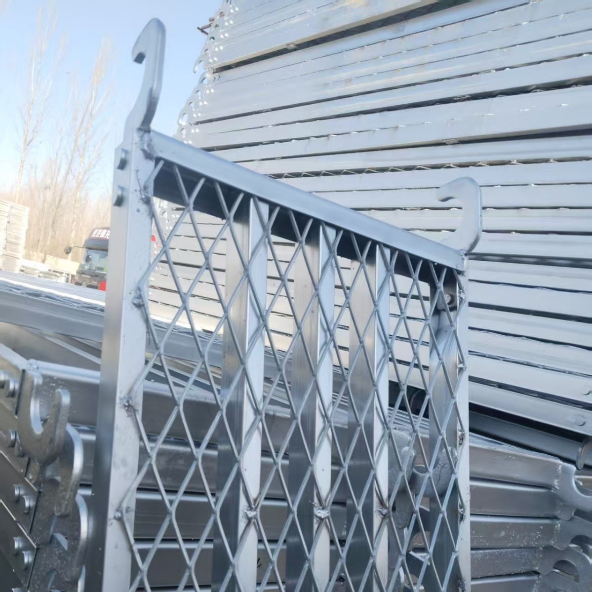 镀锌三心铆钉钩方管踏板装修施工脚手架专用踏板