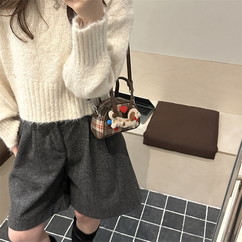 Nuevo bolso infantil caricatura lindo perro mini bolso bebé 2025 otoño invierno cuadrado amor bolso de cambio