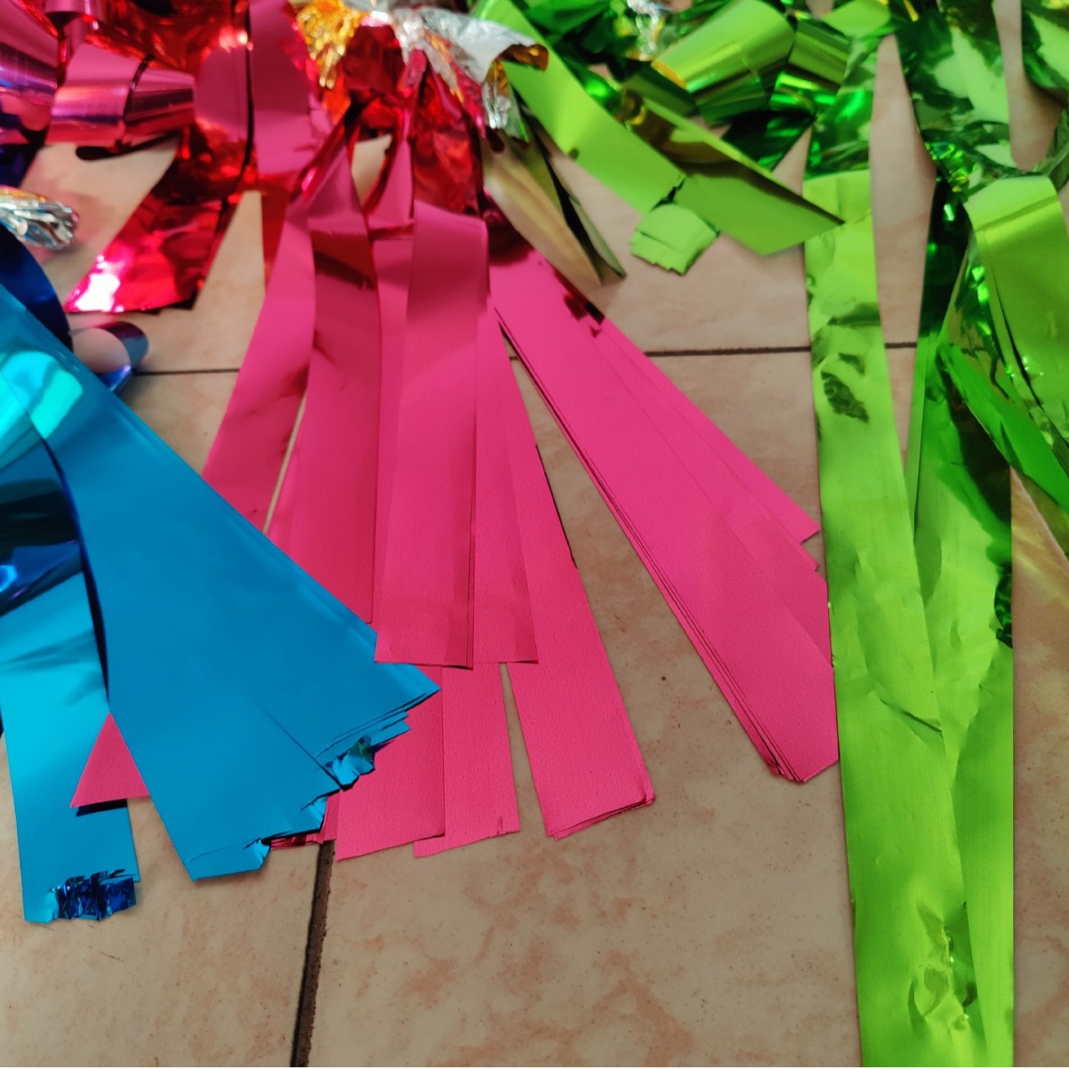 宝蓝闪光纸分切粗扁条浅紫闪光纸切宽扁条桃红闪光纸分切细条