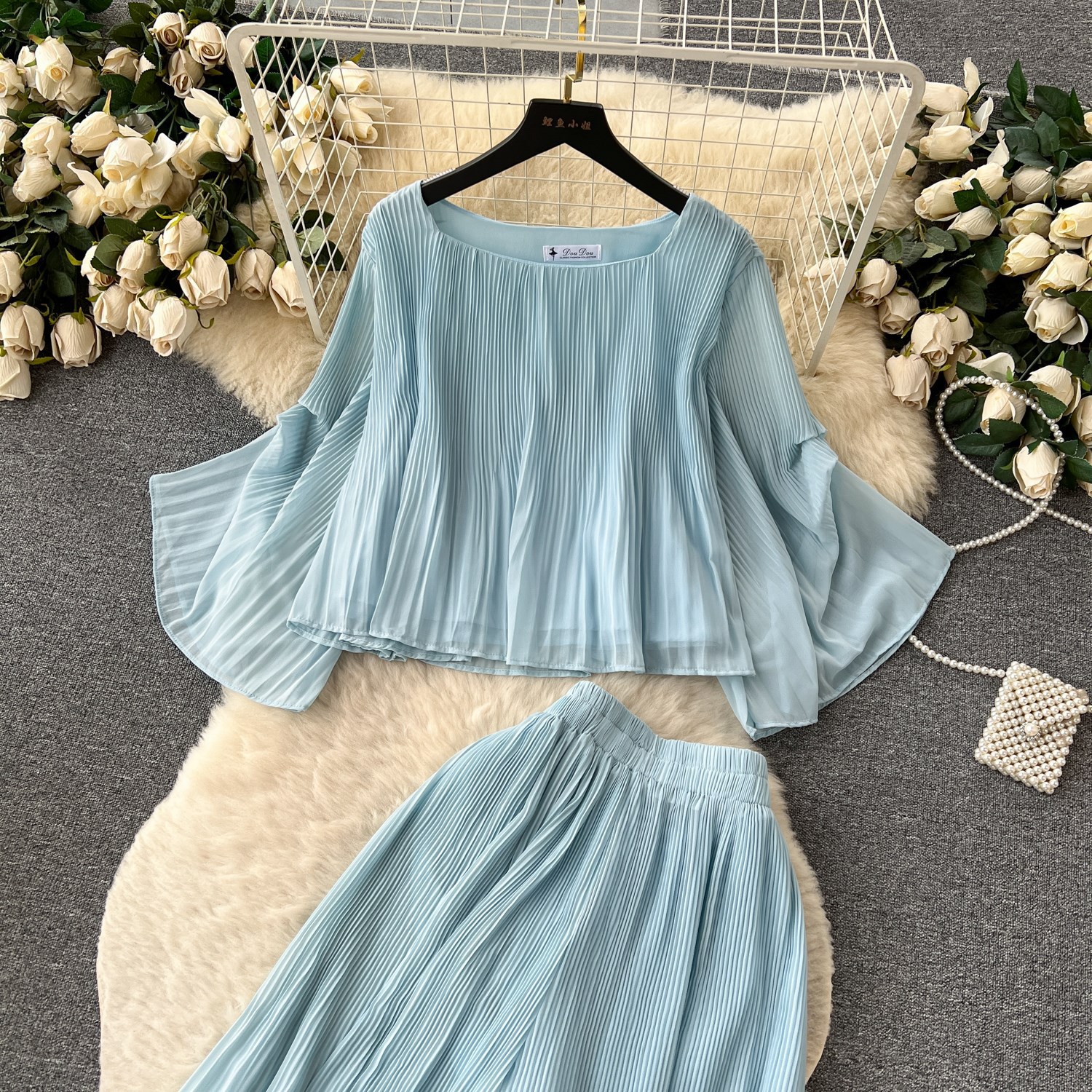 Retro Hepburn Style Women's Summer Loose Fitting T-Shirt High Waist Long Drape Sophisticated Elegant Short Pant Set_ecoleips.com