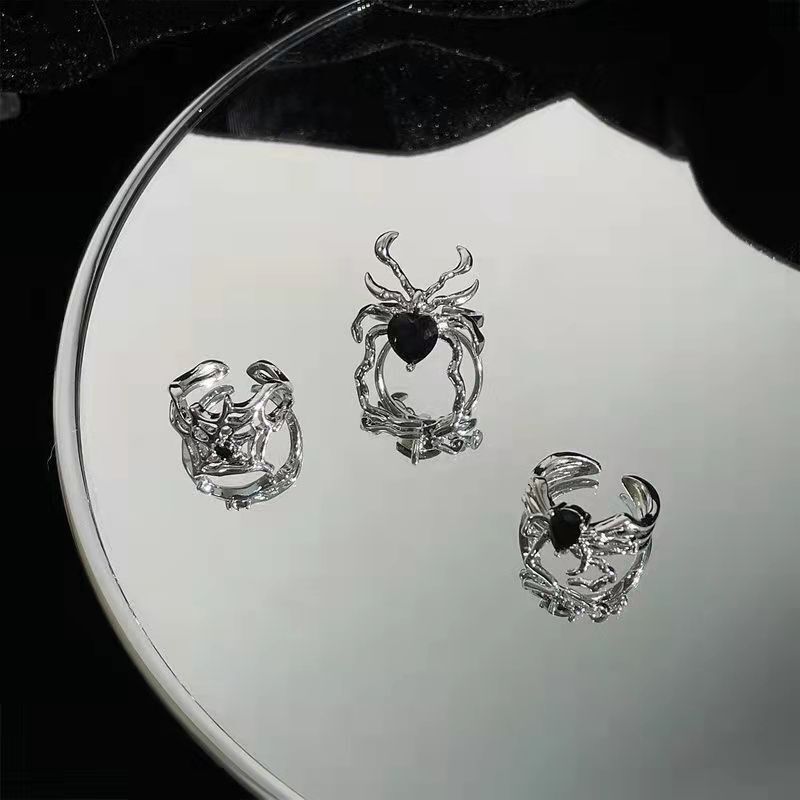 Dark Retro Black Gem Spider Nail Ring Niche Design Advanced Sense Cold Wind Open Distinctive Ring